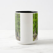 Sarajevo Tasse-Große Geschenkidee für alle Zweifarbige Tasse (Mittel)