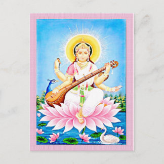 Saraswati sitzt auf Pink Lotus Postkarte