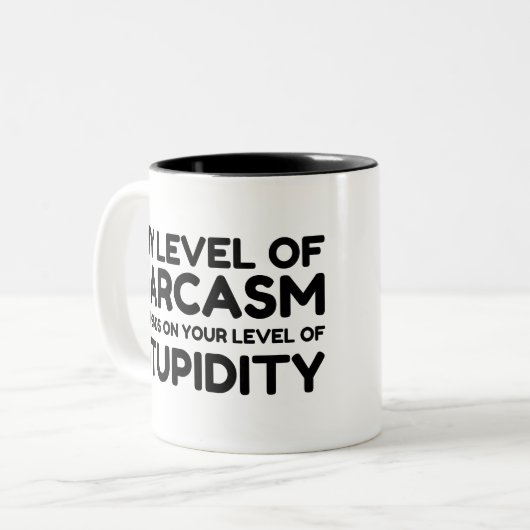 SARCASM HÄNGT VON STUPID AB ZWEIFARBIGE TASSE (Vorderseite Links)