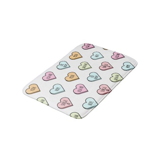 Sarcastic Valentine's Candy Heart Pattern Badematte (Schrägansicht)