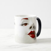 Sarcastic Women Face with Red Lips Verwandlungstasse (VorderseiteRechts)