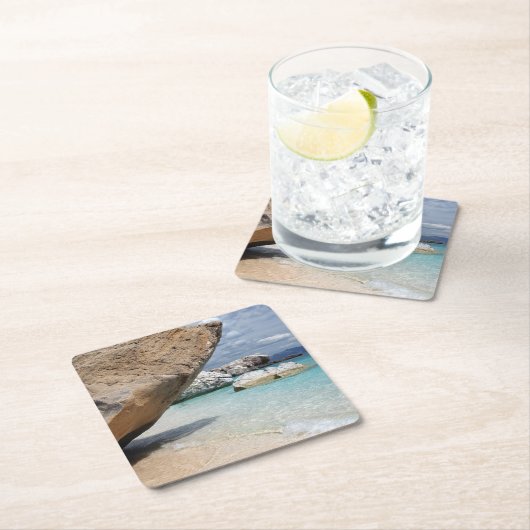 Sardinien-Strand mit großem Felsen-Untersetzer Rechteckiger Pappuntersetzer (Vor Ort)