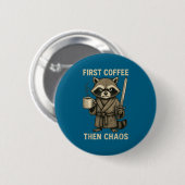 Sarkastischer Kaffeewaschbär First Club Button (Vorne & Hinten)