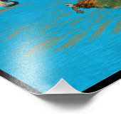 Saruskran über der Schildkröte im Meer Fotodruck (Ecke)