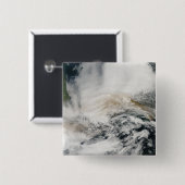 Sarychev Peak weht über das Meer von Okhotsk Button (Vorne & Hinten)