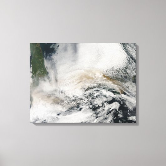 Sarychev Peak weht über das Meer von Okhotsk Leinwanddruck (Vorderseite)