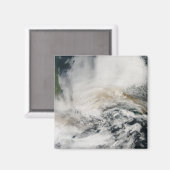 Sarychev Peak weht über das Meer von Okhotsk Magnet (Vorderseite/Rückseite)