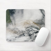 Sarychev Peak weht über das Meer von Okhotsk Mousepad (Mit Mouse)