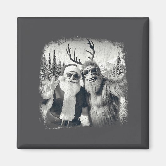 Sasquatch 67 Christmas Tree Funny Santa Bigfoot Magnet (Vorne)
