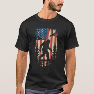 Sasquatch-Amerikanische Flagge zum 4. Juli Bigfoot T-Shirt