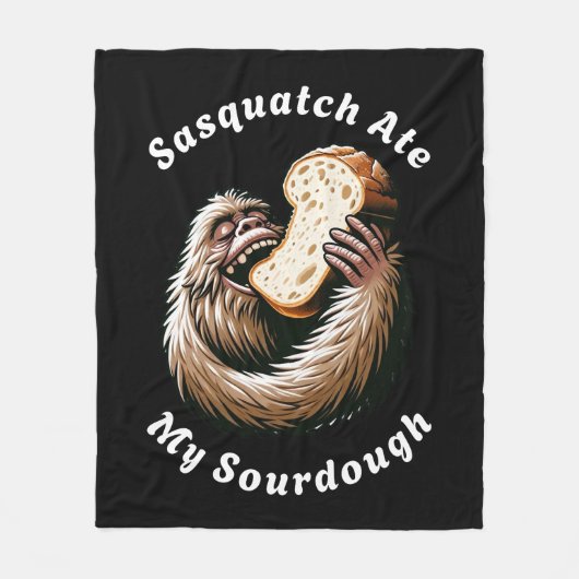 Sasquatch Ate My Sourdough Fleecedecke (Vorderseite)
