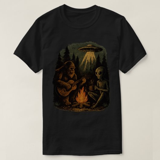 Sasquatch Bigfoot Guitar And Alien Campfire UFO T-Shirt (Design vorne)