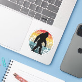 Sasquatch Custom-Cut Vinyl Stickers Aufkleber (Laptop mit iPhone)
