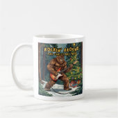 Sasquatch Gitarre Rockt um den Weihnachtsbaum Kaffeetasse (Links)
