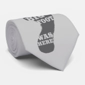 Sasquatch Hunter - Bigfoot Krawatte (Gerollt)