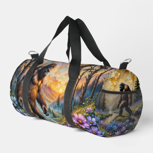 Sasquatch im Floral Mountain Tal Duffle Bag (Rechte Ecke)
