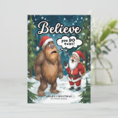 Sasquatch Meets Santa Believe Christmas Feiertagskarte (Stehend Vorderseite)