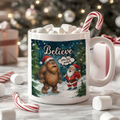 Sasquatch Meets Santa I Believe Funny Christmas Kaffeetasse