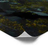 Sasquatch mit Blick auf das landschaftliche Bergta Poster (Ecke)