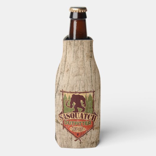 Sasquatch Outfitter Company Drink Coozie Flaschenkühler (Flaschenvorderseite)