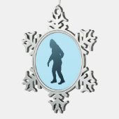 Sasquatch Schneeflocken Zinn-Ornament (Rechts)