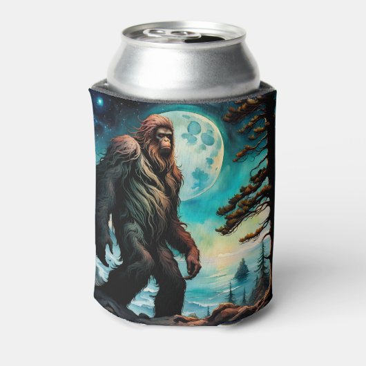 Sasquatch Stehend auf Ridge mit Blick auf den Ozea Dosenkühler (Kanne Rückseite)