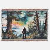 Sasquatch Stehend unter Mondlicht Decke (Vorderseite)