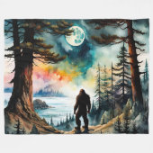 Sasquatch Stehend unter Mondlicht Fleecedecke (Vorderseite (Horizontal))