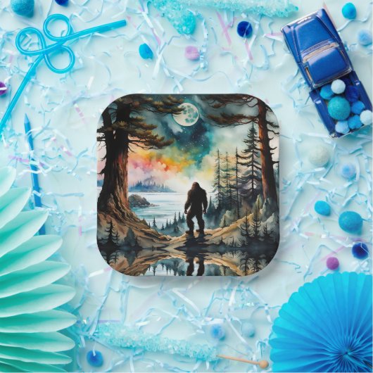 Sasquatch Stehend unter Mondlicht Pappteller (Party)