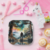 Sasquatch Stehend unter Mondlicht Pappteller (Party)