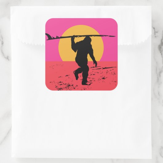 Sasquatch Surfer Quadratischer Aufkleber (Tasche)