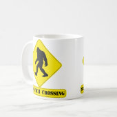 Sasquatch Überfahrt-Tasse Kaffeetasse (Vorderseite Links)