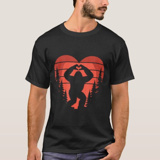 Sasquatch Valentine's Day - Bigfoot Heart Sungles  T-Shirt (Vorderseite)