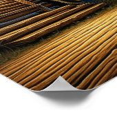 Sasquatch vor der Holzhütte im Wald Poster (Ecke)