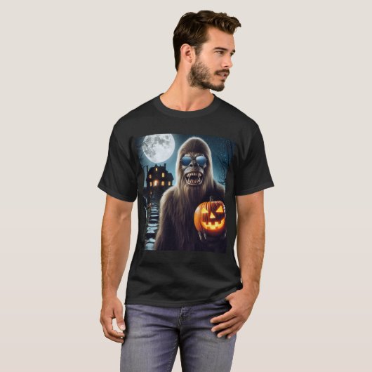 Sasquatch zu Halloween T-Shirt (Vorne ganz)