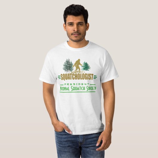 Sasquatching, Sasquatch Hunter T-Shirt (Vorne ganz)
