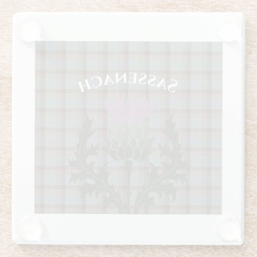 Sassenach mit Scottish Thistle über Fraser Tartan Glasuntersetzer (Rückseite)