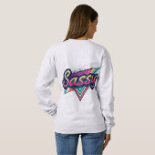 Sassy – Bold Modern Streetwear Typography  Sweatshirt (Schwarz voll)