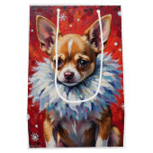 Sassy Chihuahua Dog in Fluffy Winter Fur Collar Mittlere Geschenktüte (Rückseite)