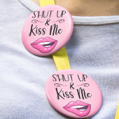 Sassy Lips halten auf und küssen mich Button