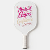 Sassy Pink Typography Chaos And Confidence Pickleball Schläger (Rückseite)