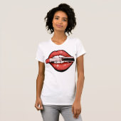 Sassy Red Lips Graphic Print T-Shirt (Vorne ganz)