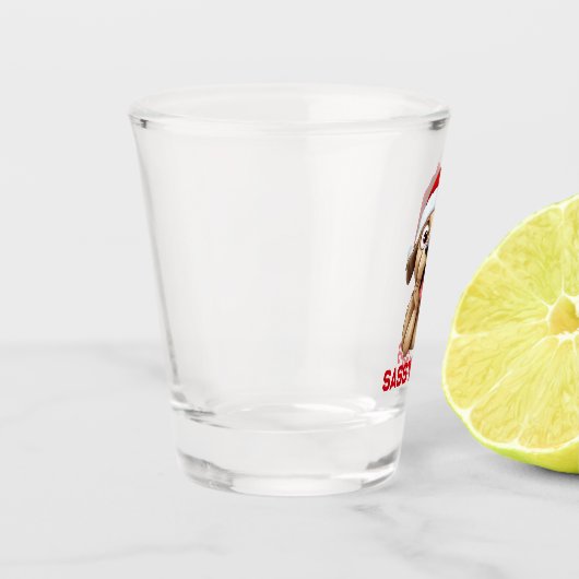 Sassy sips schnapsglas (Links)