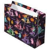 Sassy Witch Moped Pattern - Niedliche Pastelhexen Große Geschenktüte (Vorderseite Schrägansicht)