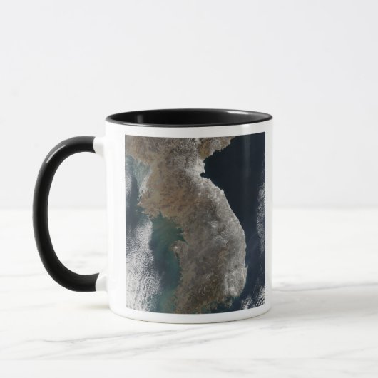 Satellitenansicht des Schneefalls Tasse (Links)
