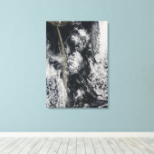 Satellitenansicht einer Aschenwolke Leinwanddruck (Insitu (Holzboden))