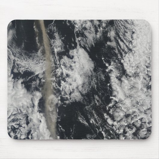 Satellitenansicht einer Aschenwolke Mousepad (Vorne)