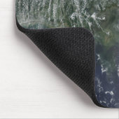 Satellitenansicht einer Ölpest Mousepad (Ecke)