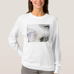 Satellitenansicht eines enormen Wintersturms über T-Shirt