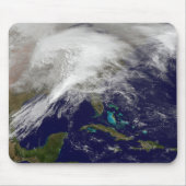 Satellitenansicht eines massiven Wintersturms Mousepad (Vorne)